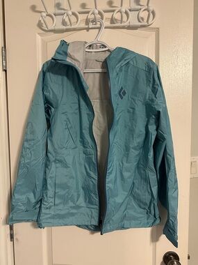 Black Diamond Women's Treeline 2.5L Rain Jacket